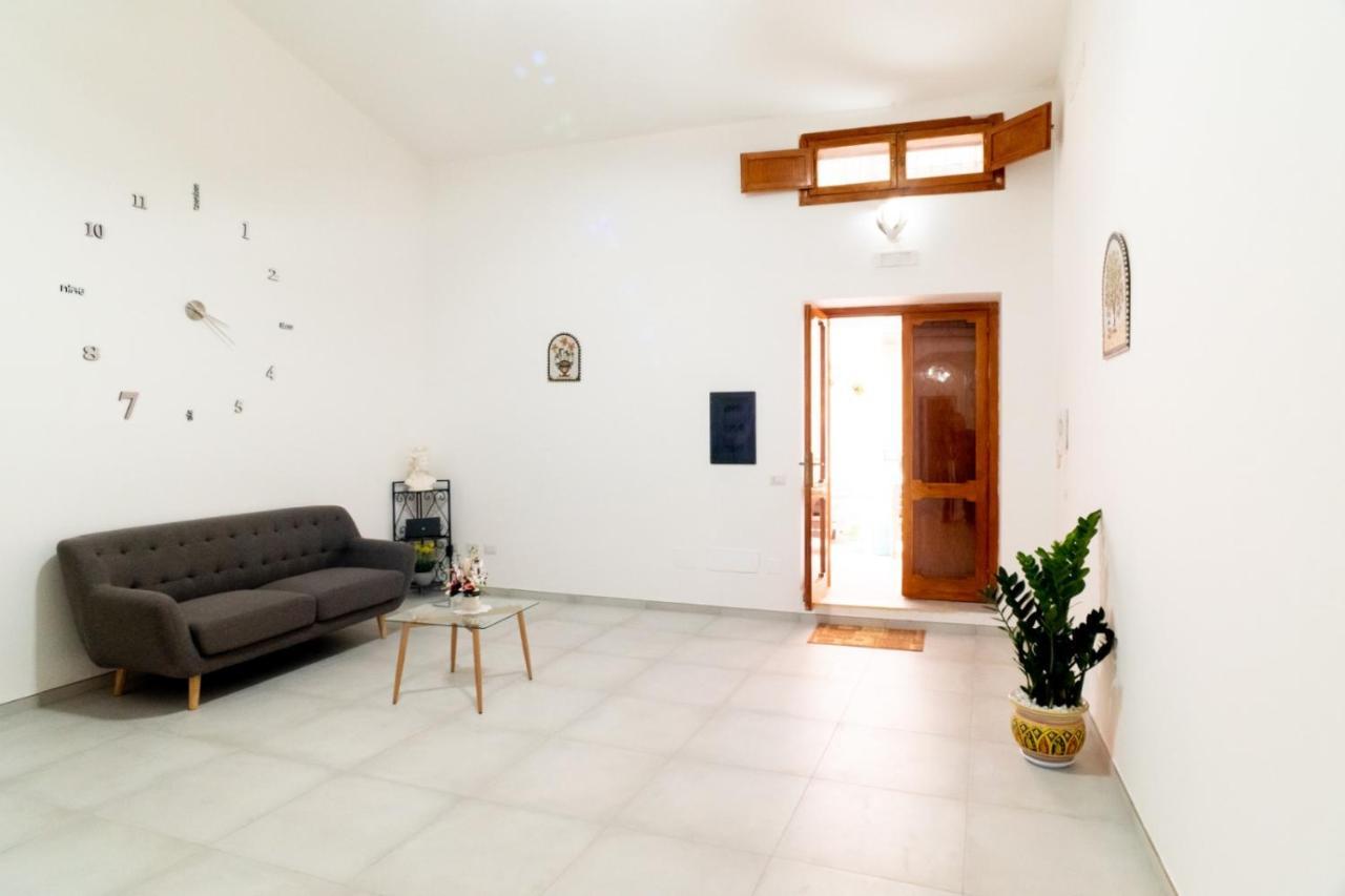 Bed and Breakfast I Parrini Porto Empedocle Exterior foto